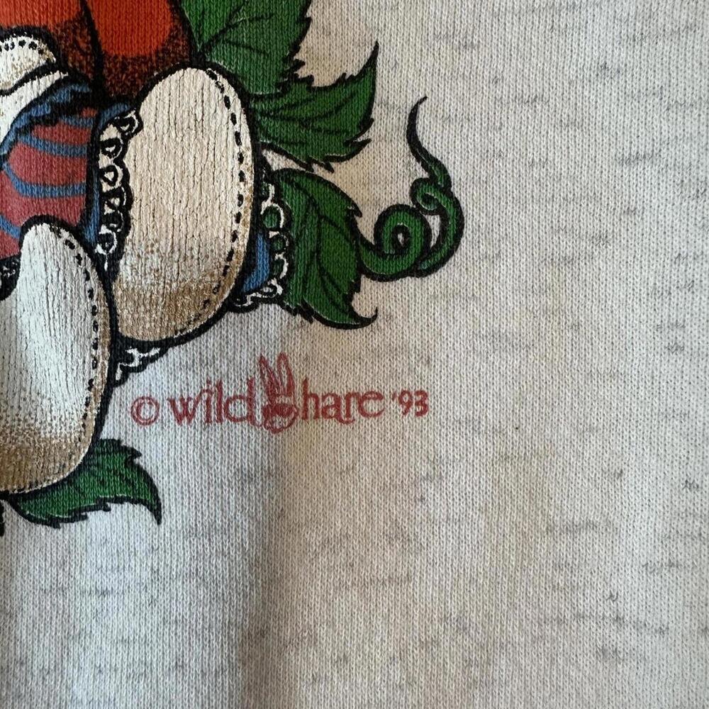 90s cream crewneck sweatshirt w cute bunny & pumpkin patch graphic Size XL - Picture 3 of 6